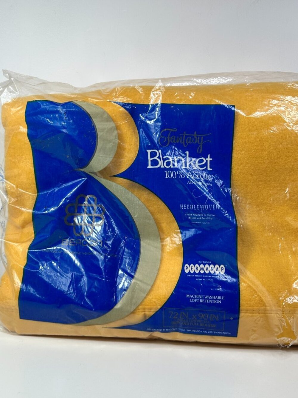 Vtg Beacon BLANKET Fantasy Gold Yellow Acrylic Nylon Satin 72x90" Full Twin NOS